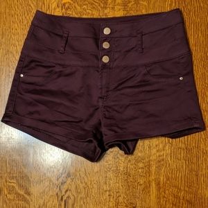 Refuge Size 4 Shorts